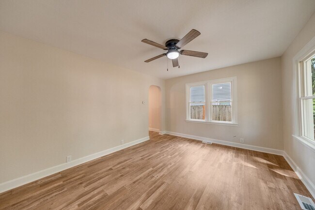 Foto del edificio - Newly Renovated Home For Rent NOW!!