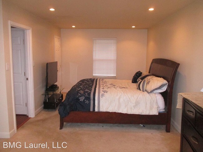 Foto del edificio - 3 br, 2 bath House - 900 Capitol Heights Blvd