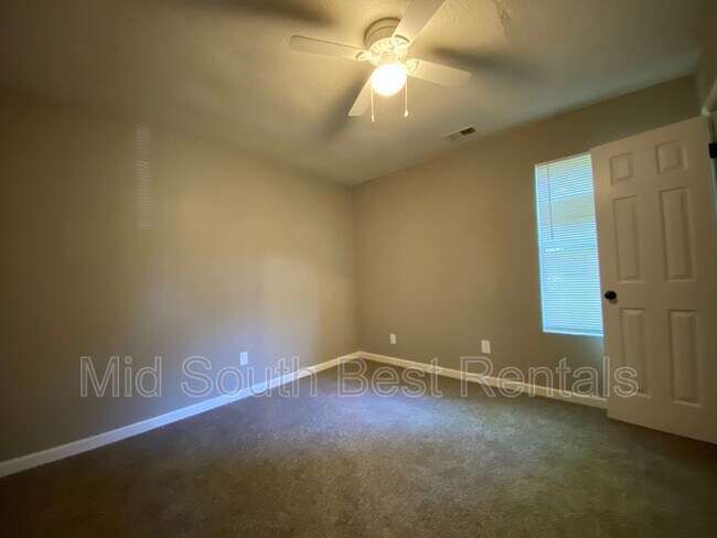 Foto del edificio - 248 1st Ave