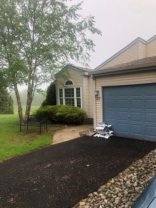 Building Photo - Perkasie 3 Bd / 2 Bath Twin