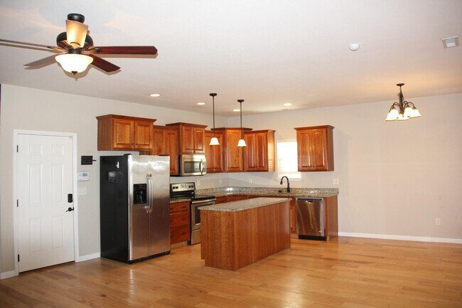 Building Photo - 1206 Stone Gate Cir NW