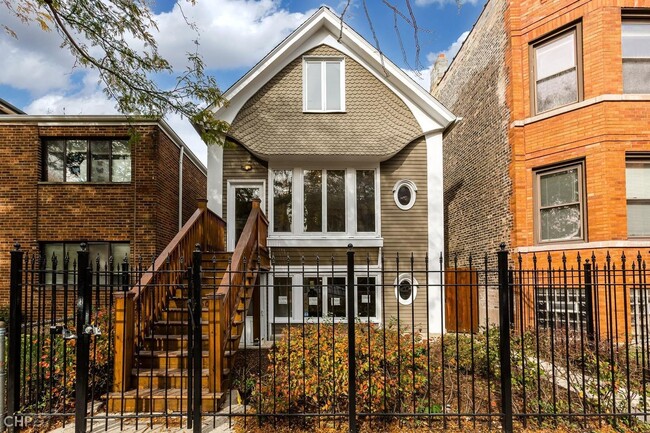 Photo - 1508 W Diversey Pky Apartments