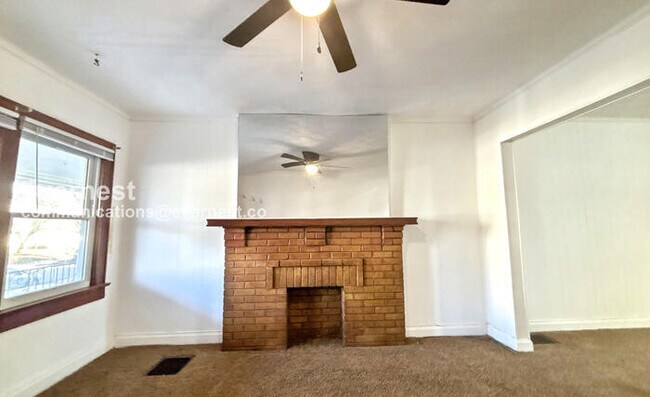 Foto del edificio - 661 S Burgess Ave