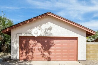 Building Photo - 11345 N 82nd Dr