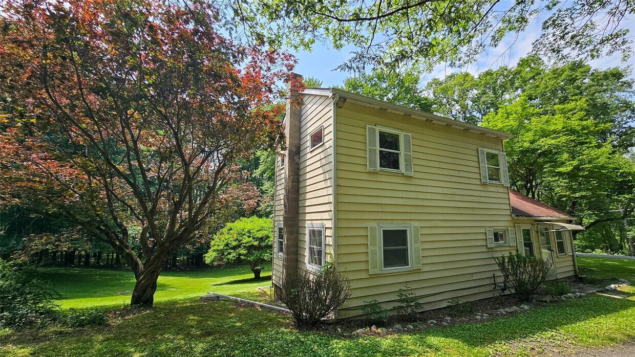 Foto principal - 180 Shoddy Hollow Rd