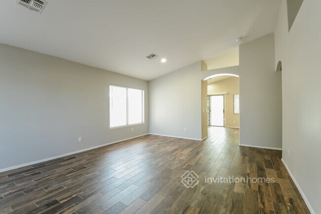 Building Photo - 6527 W West Wind Dr