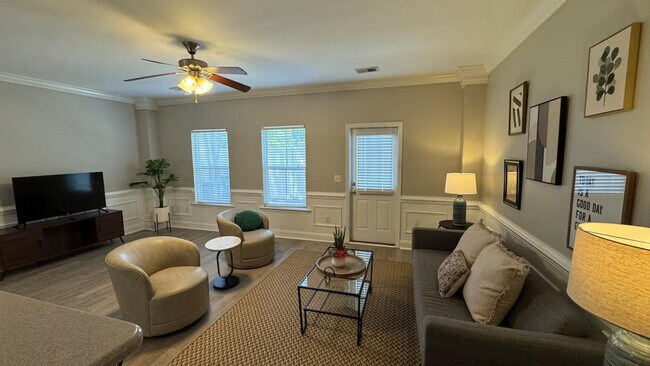 Building Photo - 115 Ponderosa Dr