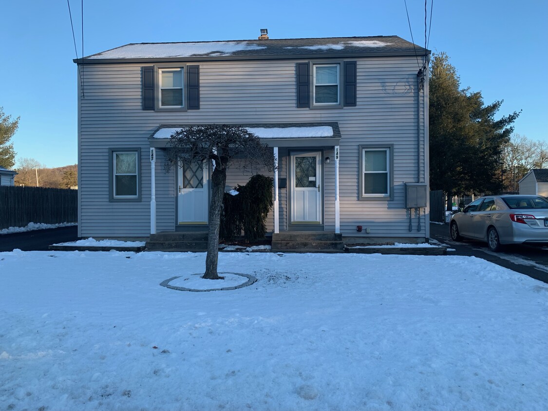 Plainville , CT , 2 bedroom, 1 bath, Duplex - 147 Stillwell Dr
