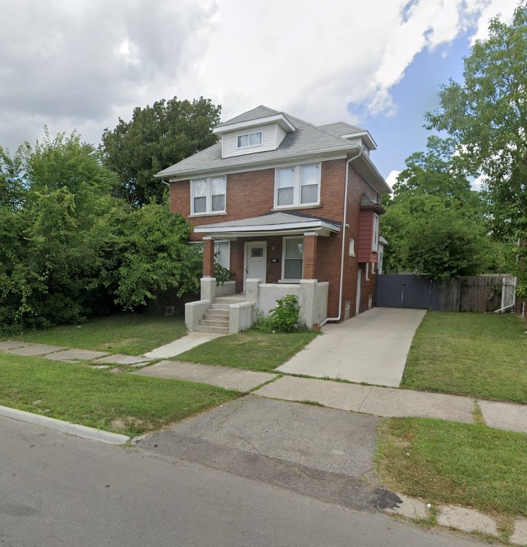 Primary Photo - 533 Trowbridge St