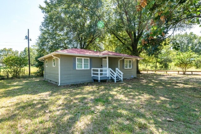 Building Photo - Hidden Gem in McCalla – Private 2BR Retreat on a Large Secluded Lot!