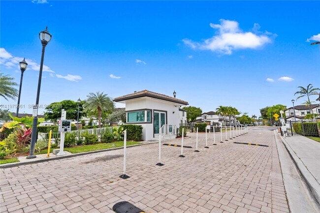 Foto del edificio - 11476 NW 77th Ln