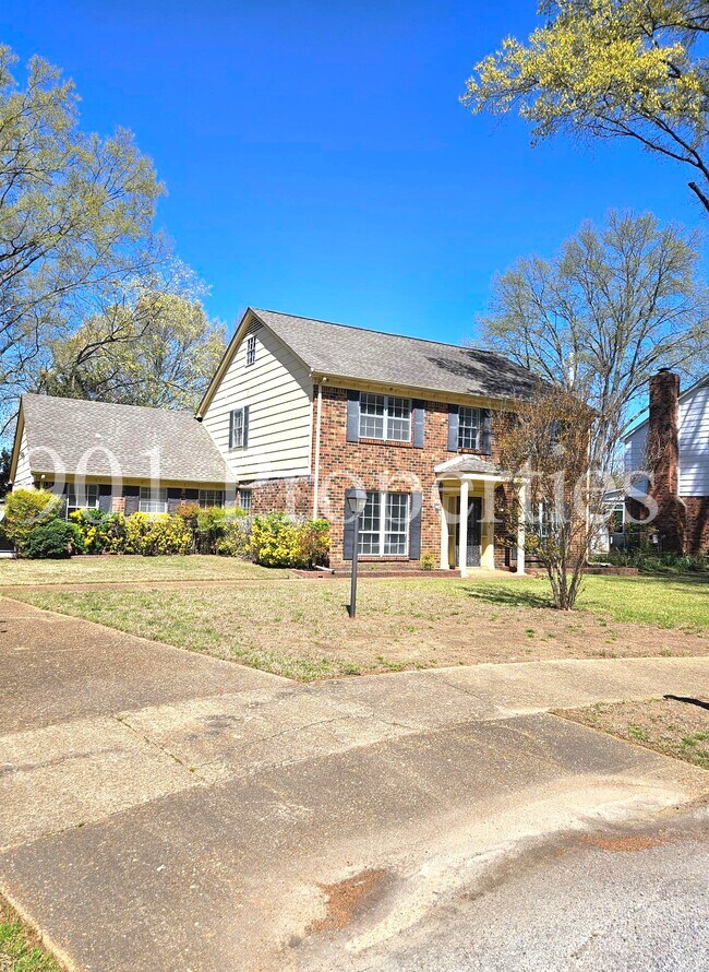 Building Photo - 2601 Camrose Cove