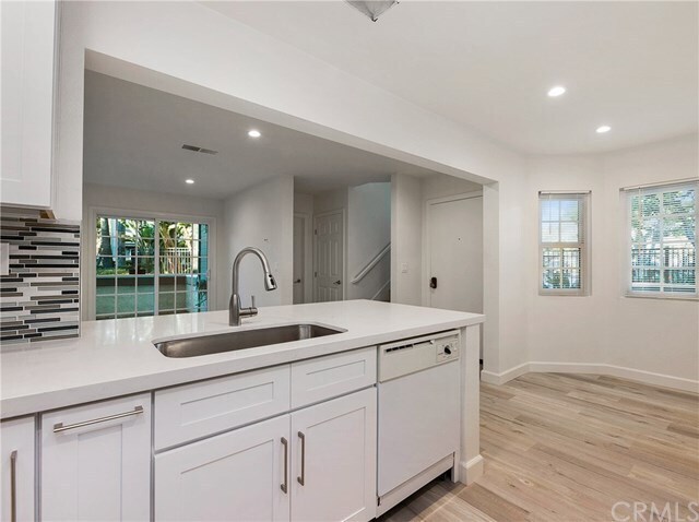 Building Photo - 24265 Avenida De Las Flores