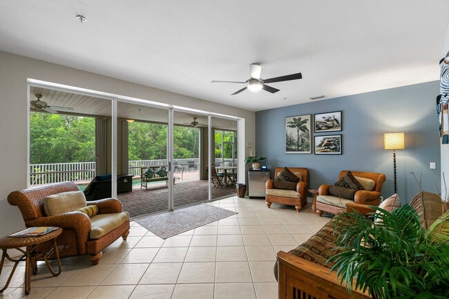 Building Photo - 1927 Sheffield Ave