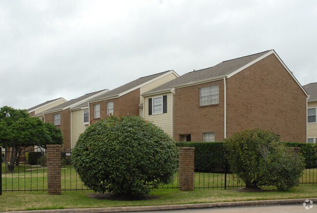 Gentry Place Apartments Gentry Place Apartments