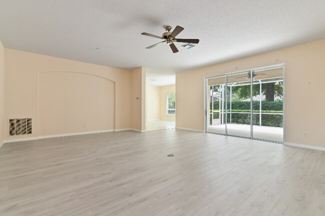Foto del edificio - 2195 Addison Ave
