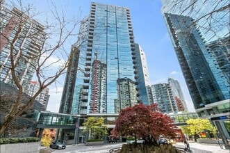 Building Photo - 1050 Burrard St