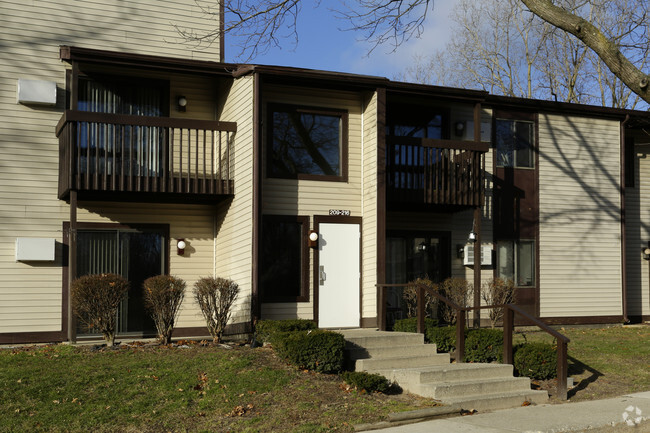 Foto del edificio - Wooded View Apartments