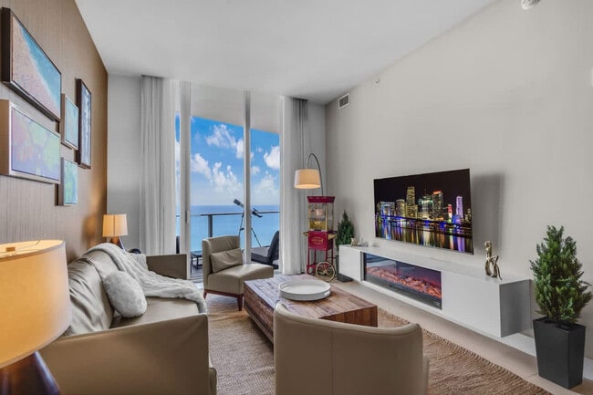 Building Photo - 4111 S Ocean Dr