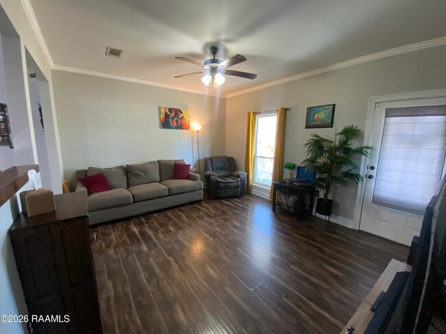 Building Photo - 1005 Don Ave