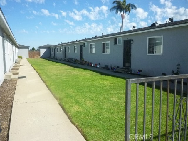 Foto principal - 16816 Yukon Ave