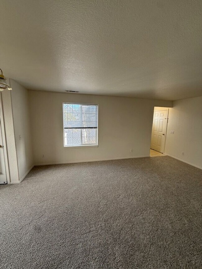 Foto del edificio - 3014 W Villard St