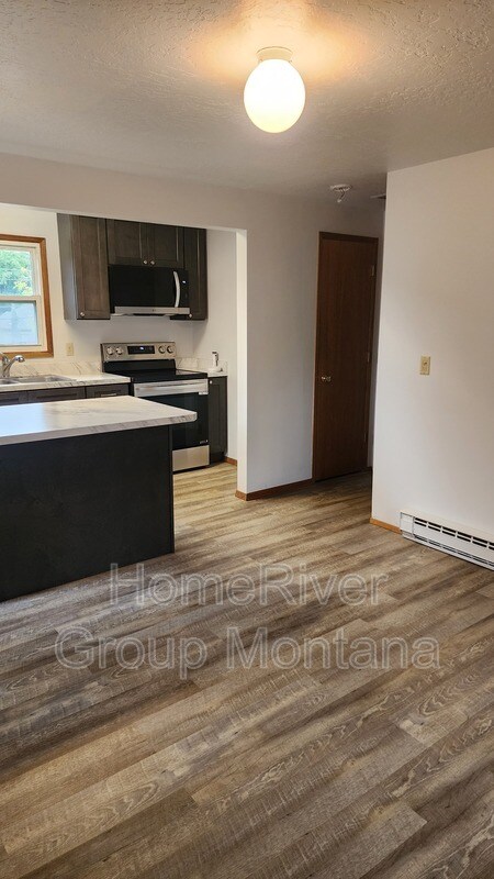 Foto del edificio - 705 S 2nd St W