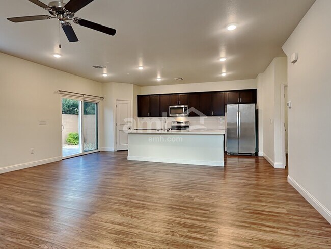 Building Photo - 728 Sienna Rising Drive