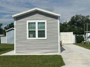 Building Photo - 5605 Laura St