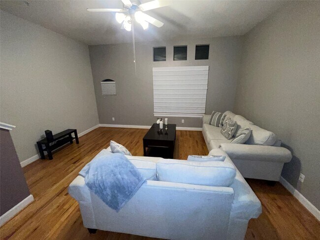 Building Photo - 7650 Springhill St