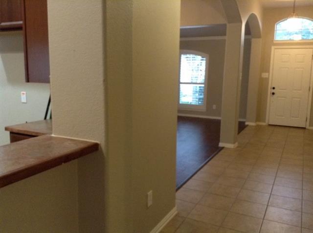 Building Photo - 2732 Cascade Cove Dr