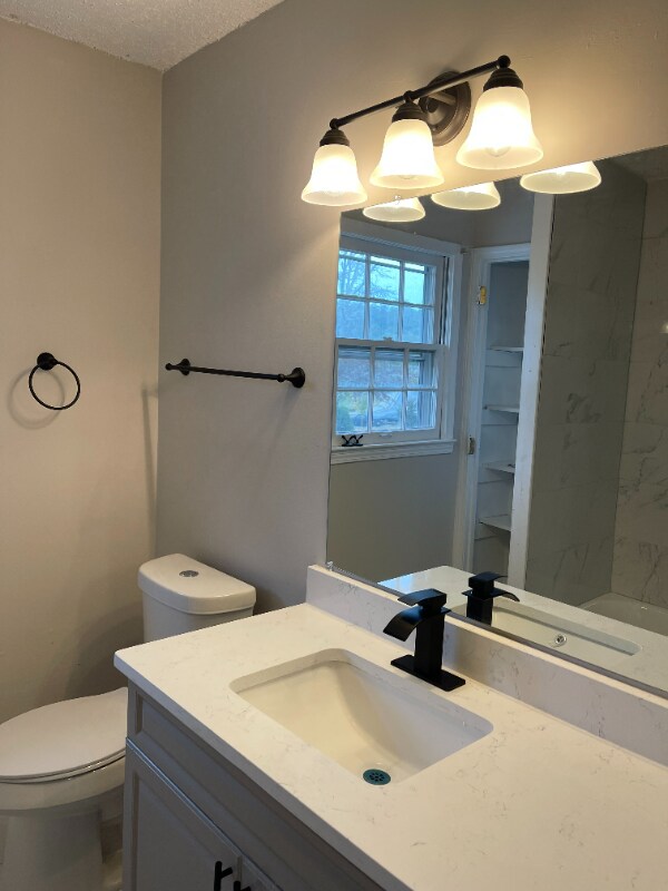 Foto del edificio - 2100 Kings Gate Cir SW