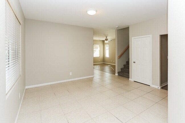 Foto del edificio - 8562 N Golden Idol Ct