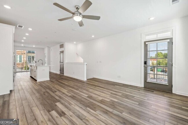 Foto del edificio - 432 Burton Dr