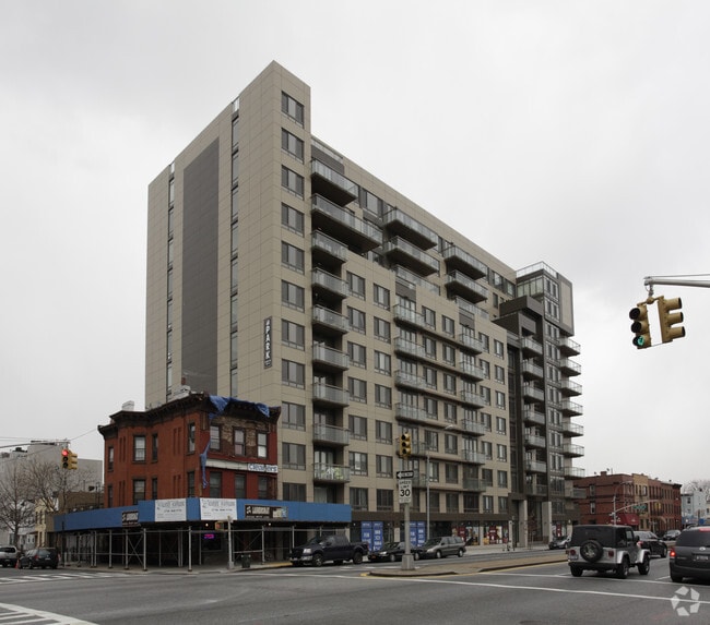 Building Photo - 500 4th Ave