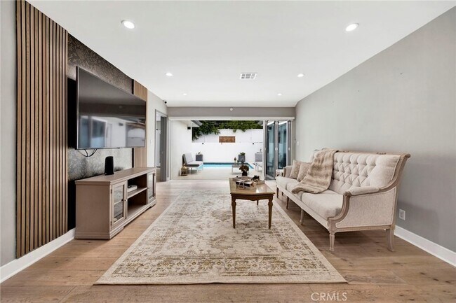 Foto del edificio - 4912 Alonzo Ave