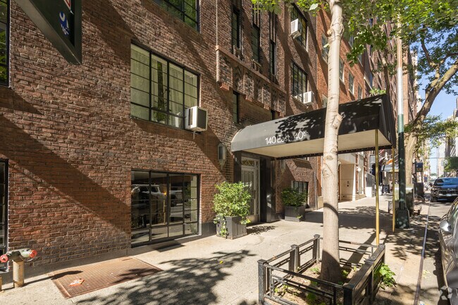 Foto del edificio - 140 E 40th St