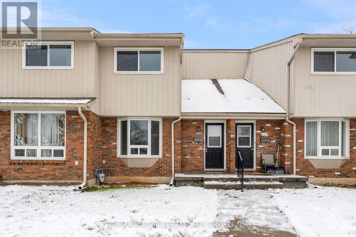 Photo principale - 100 Brownleigh Ave