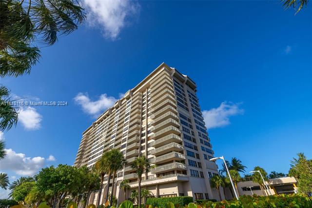 Building Photo - 1 Grove Isle Dr