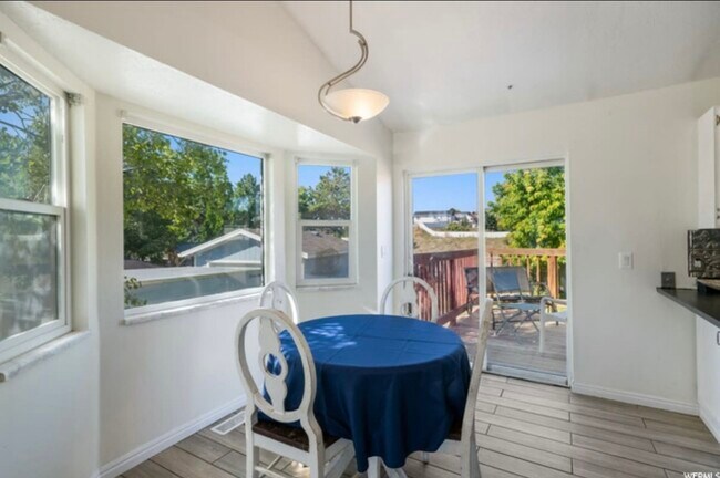 Foto del edificio - 5579 Deerbrush Cir