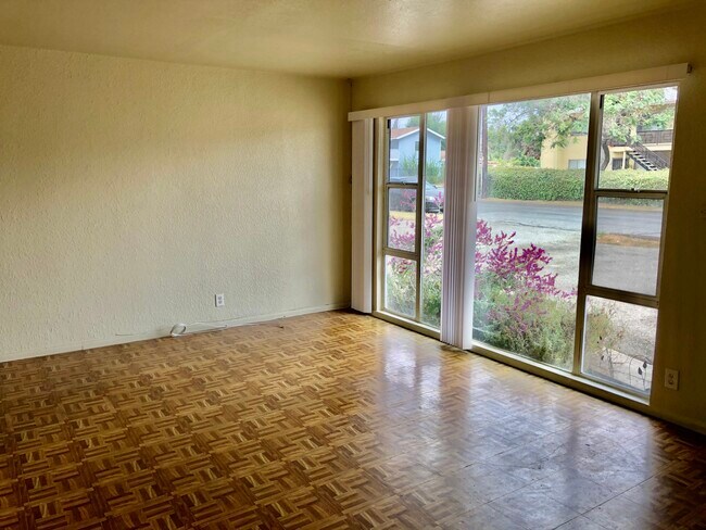 Foto del edificio - 8642 Stanford Ave