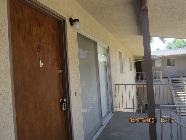 Foto del edificio - 2 br, 1 bath House - 4314 UNIVERSITY AVE #8
