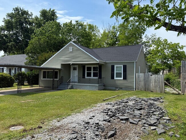 Building Photo - 1505 Turman St Chattanooga