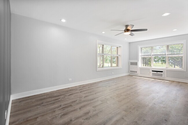 Foto del edificio - 7070 N Sheridan Rd