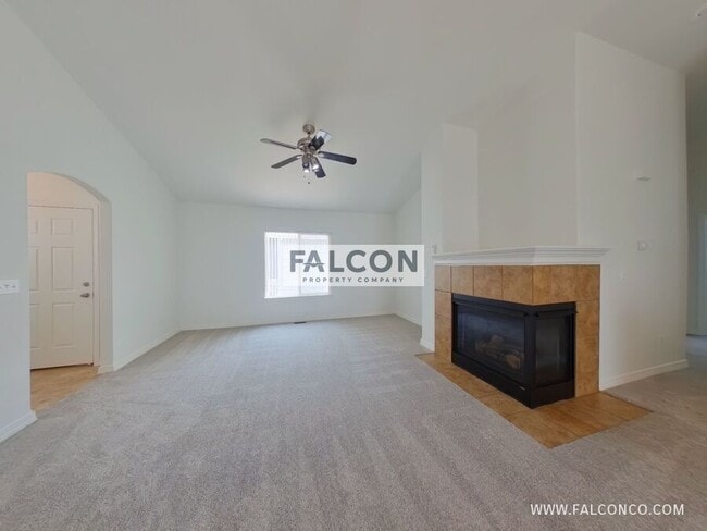 Building Photo - 12061 Merrill Heights