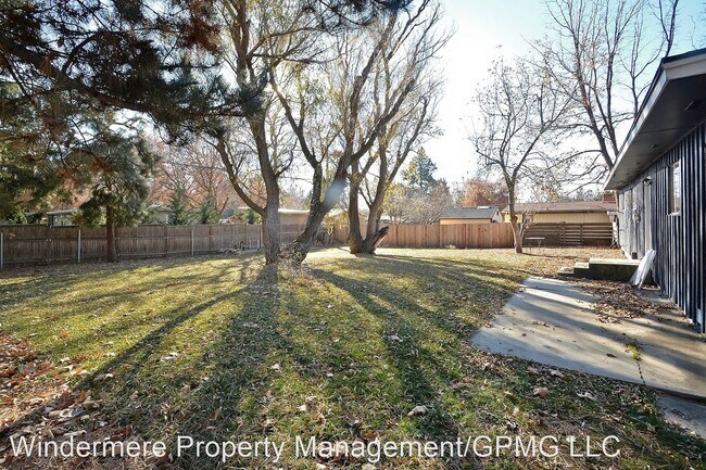 Building Photo - 3 br, 1.5 bath House - 2910 N. Bogus Basin...