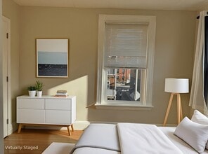 Building Photo - 4 Elbow St