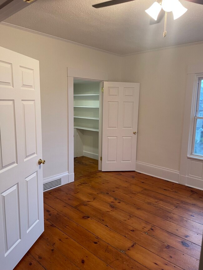 Building Photo - 261 Russells Mills Rd