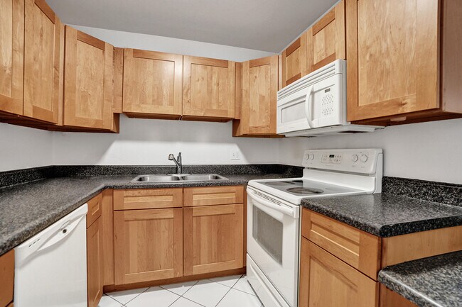 Foto del edificio - 5911 NE 14th Ln
