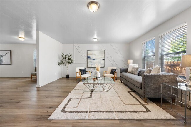 Foto del edificio - 9838 W Mossywood Dr